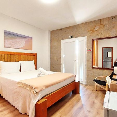 Fernandes Guest House Bright Private Suite ポンテ・デ・リマ エクステリア 写真