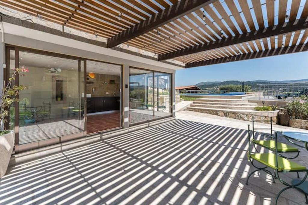 Fernandes Guest House Bright Private Suite ポンテ・デ・リマ エクステリア 写真